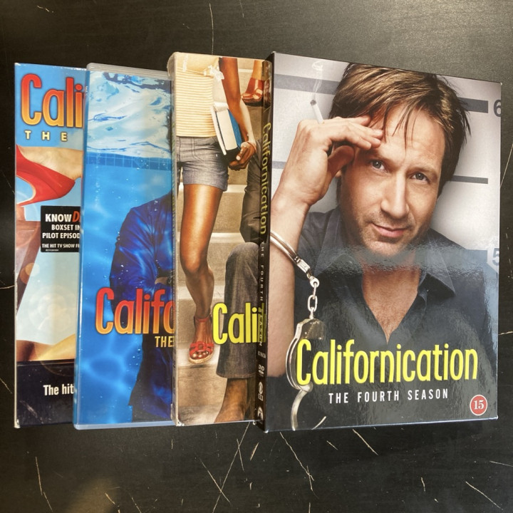 Californication - Kaudet 1-4 9DVD (VG+/VG+) -tv-sarja-